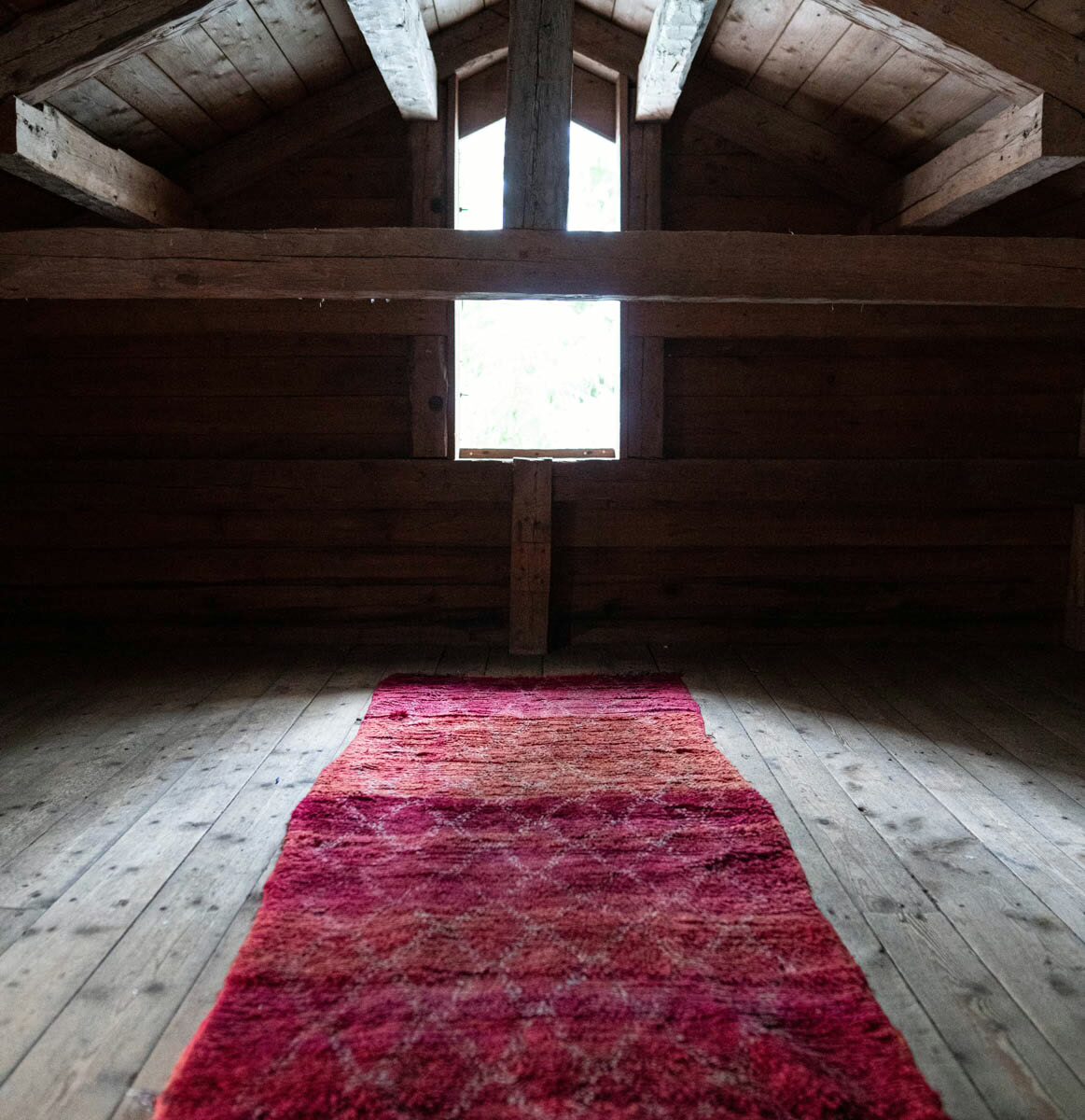 Moroccan vintage berber rug azilal