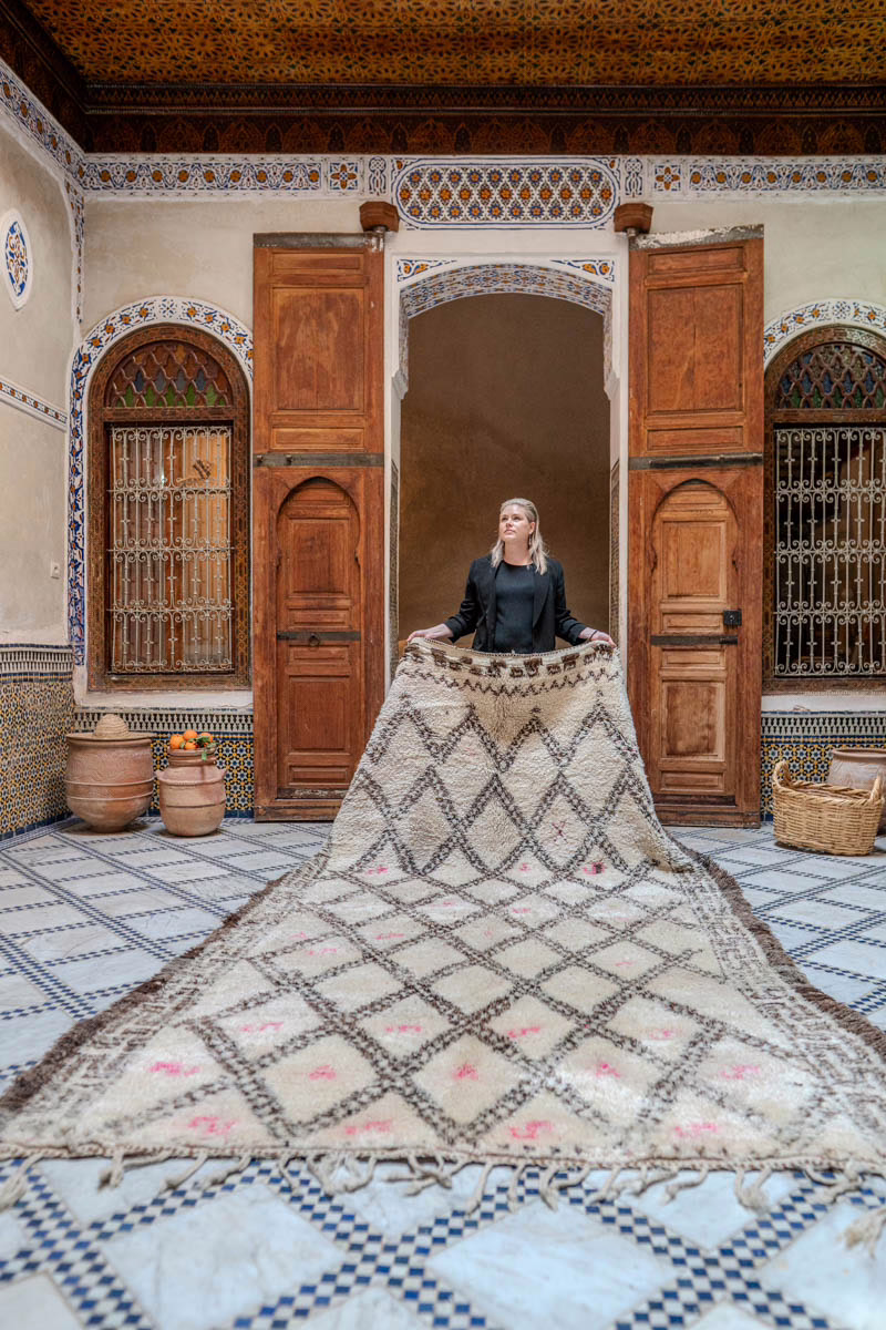 Aito harvinainen vintage Beni Ouarain paimentolaismatto Marokko MADesign 2025