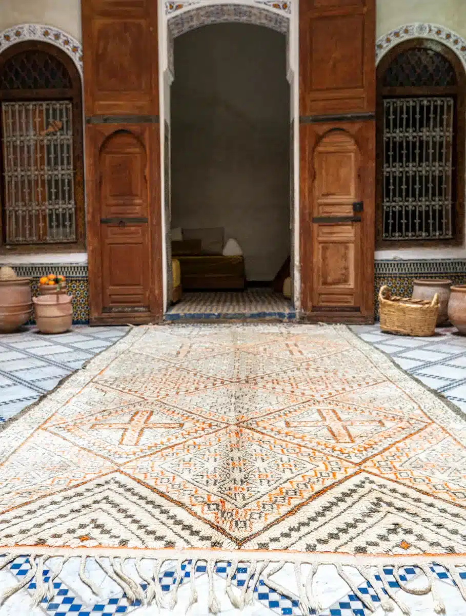 Aito Marokkolainen Beni Ouarain vintage villamatto