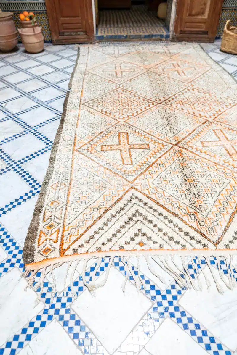 Aito Marokkolainen Beni Ouarain vintage villamatto