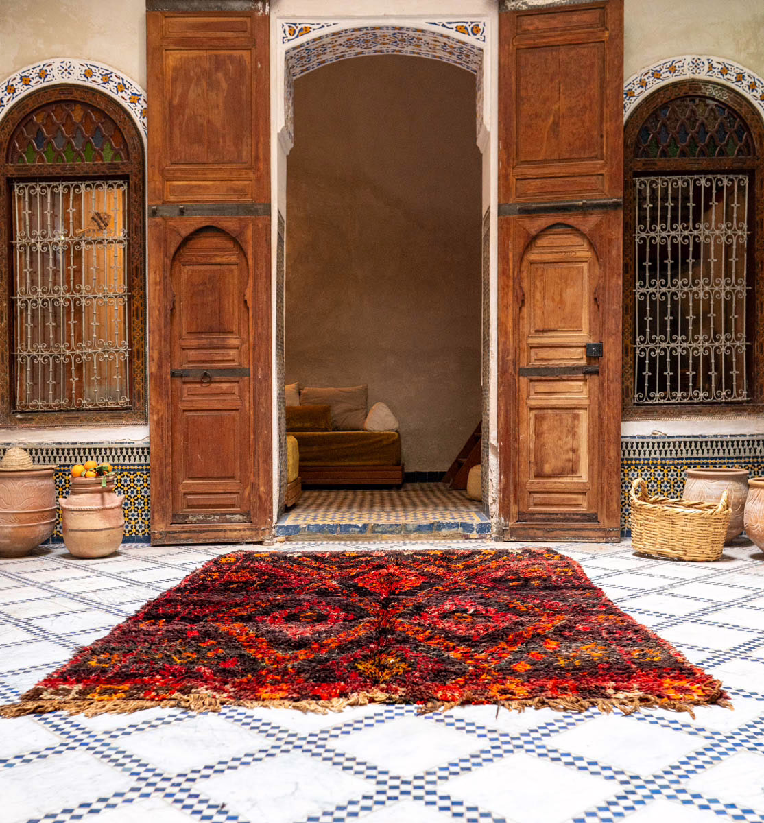 Aito marokkolainen vintage berber matto Beni M'Guild MADesign 2025