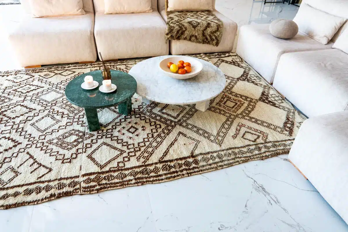 Marokkolainen Vintage Berber Beni Ouarain matto MADesign 2025