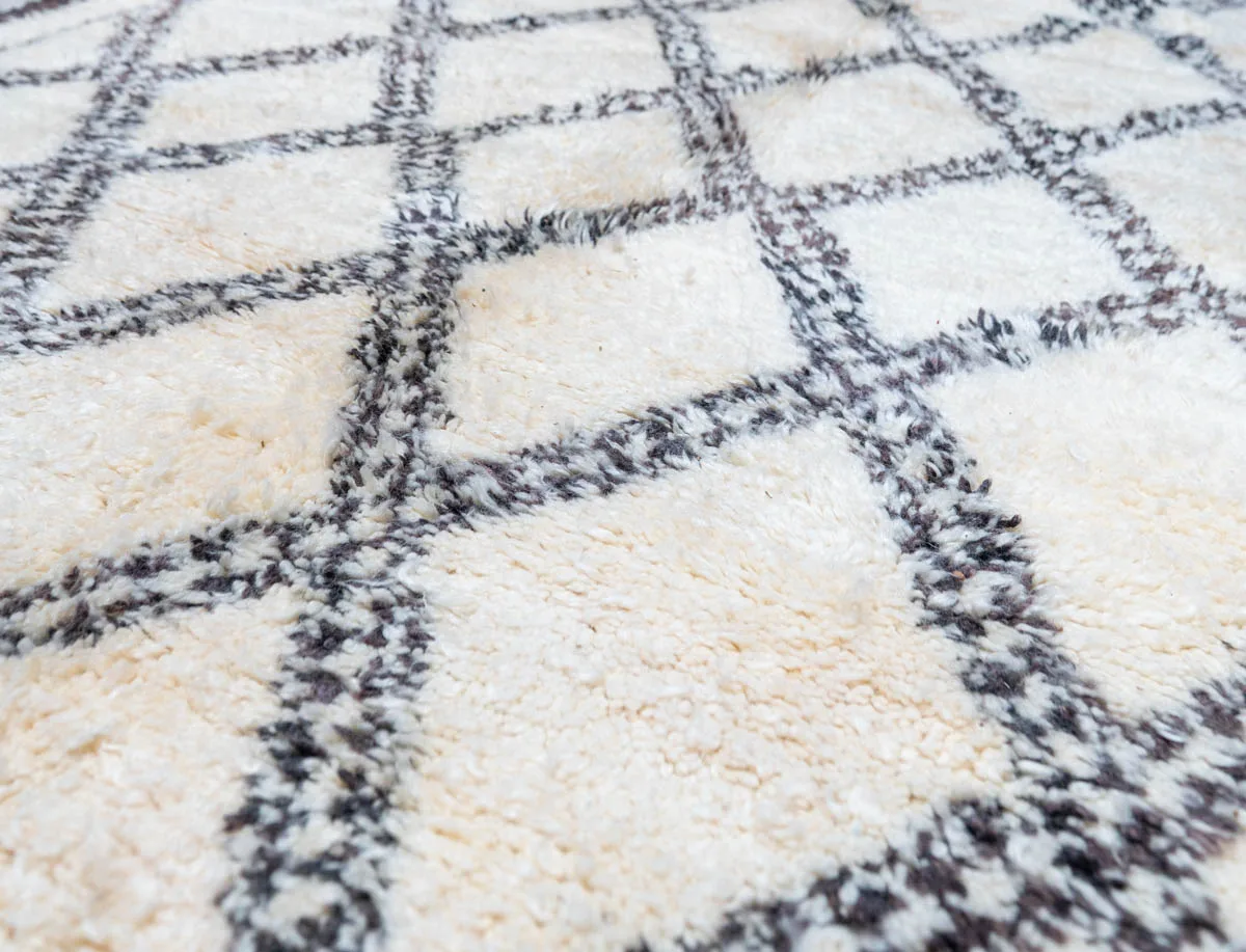 Moroccan Vintage Beni Ouarain Rug