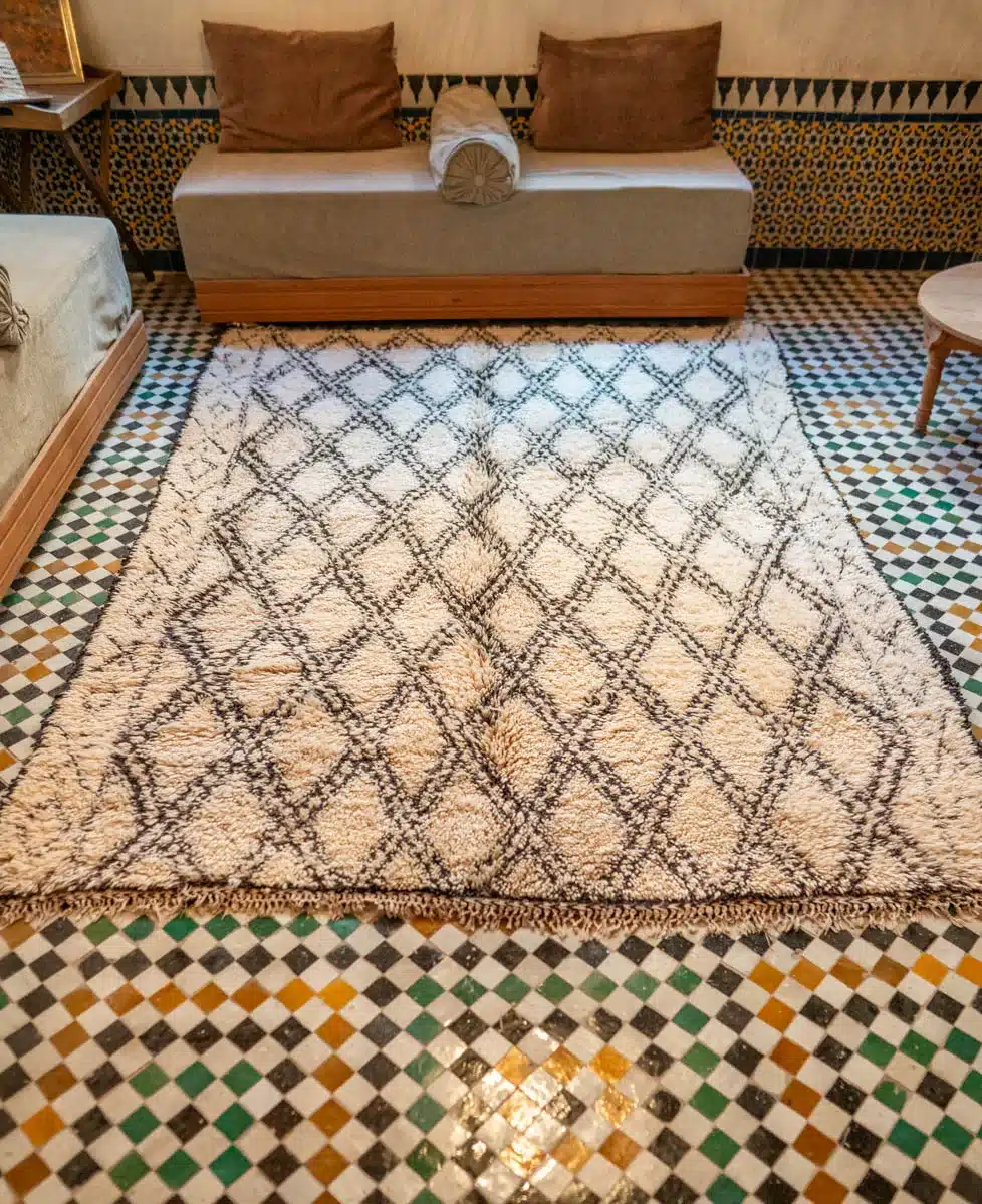 Marokkolaismatto Beni Ouarain Vintage Paimentolaismatto MADesign 2025